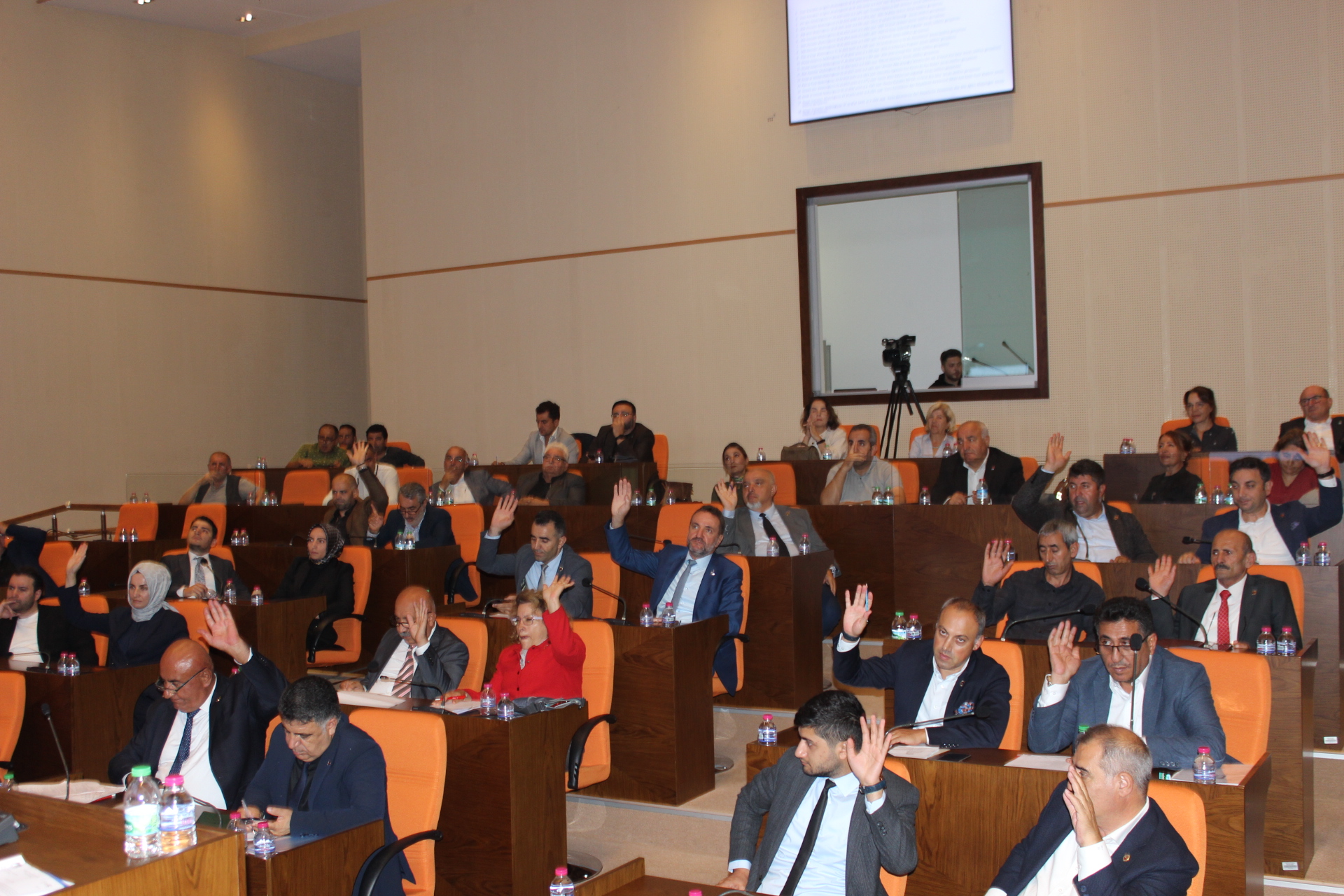 Saadet Çertez’den Mecliste Sert Çıkış: “Adalet Yok, Hukuk Yok, Bu Böyle Gitmez”
