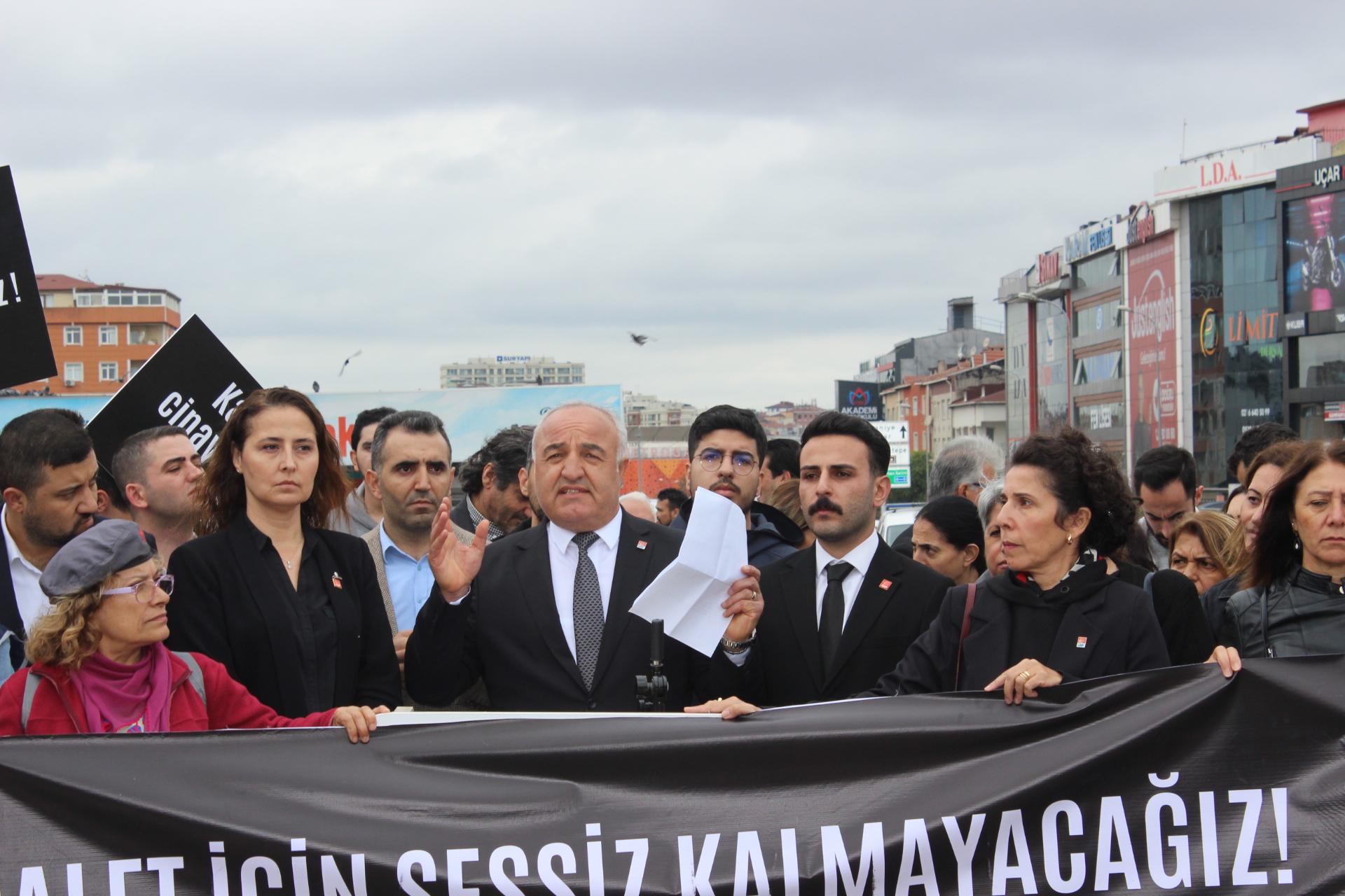 Çekmeköy CHP İlçe Başkanı Haydar Arslan’dan Kadına Şiddete Karşı Farkındalık Çağrı