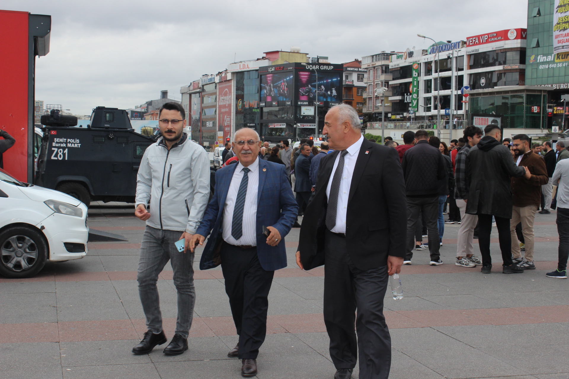 Saadet Partisi Çekmeköy’de Filistin’e Destek İçin Çadır Açtı