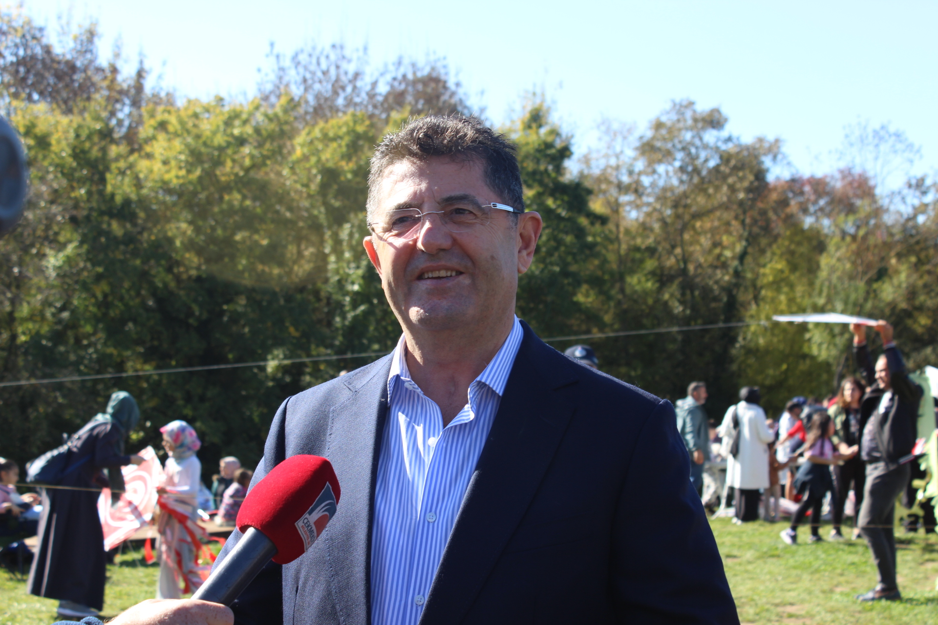 ÇEKMEKÖY’DE BİNLERCE UÇURTMA GÖKYÜZÜNDE SÜZÜLDÜ