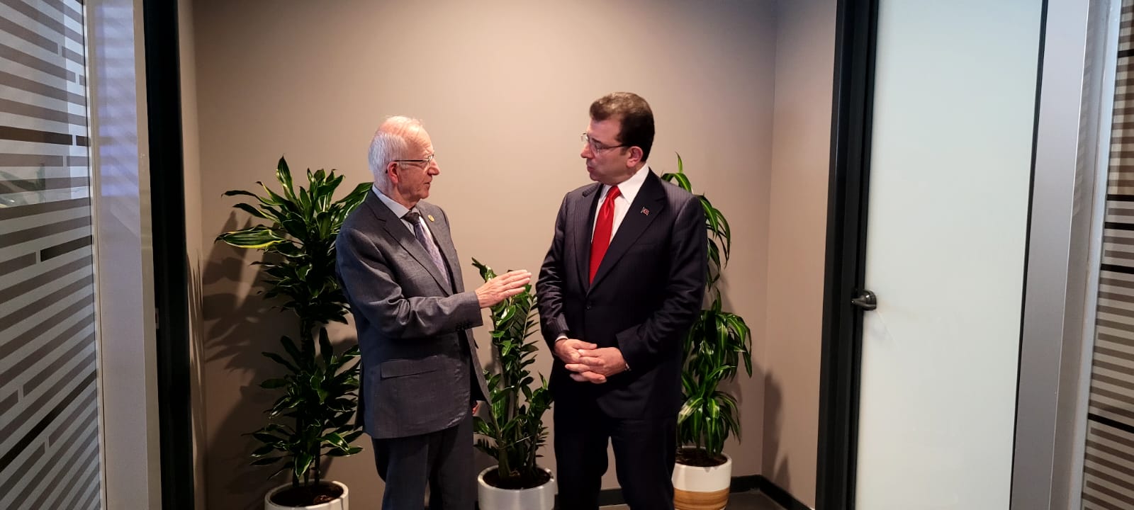Ekrem İmamoğlu’na Anlamlı Ziyaret: Prof. Dr. İbrahim Kaboğlu’ndan Destek Mesajı