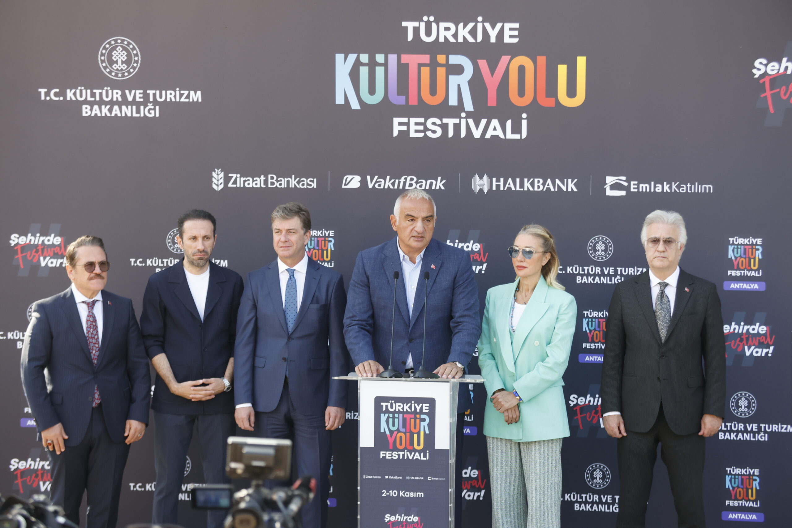 ANTALYA KÜLTÜR YOLU FESTİVALİ TÜM COŞKUSUYLA BAŞLADI