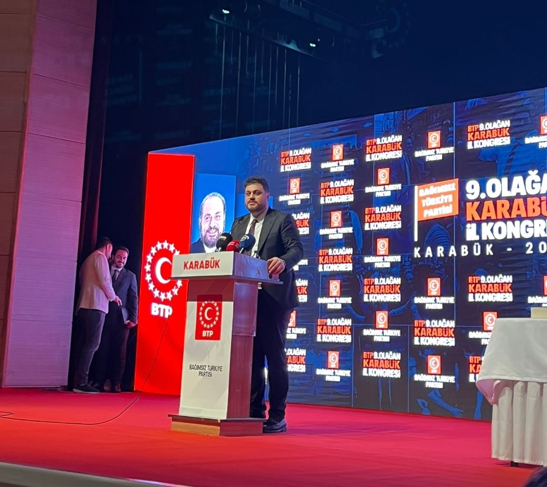 Madem maaşlar artınca ekonomi batıyor asgari ücreti ve emekli maaşını düşürelim!