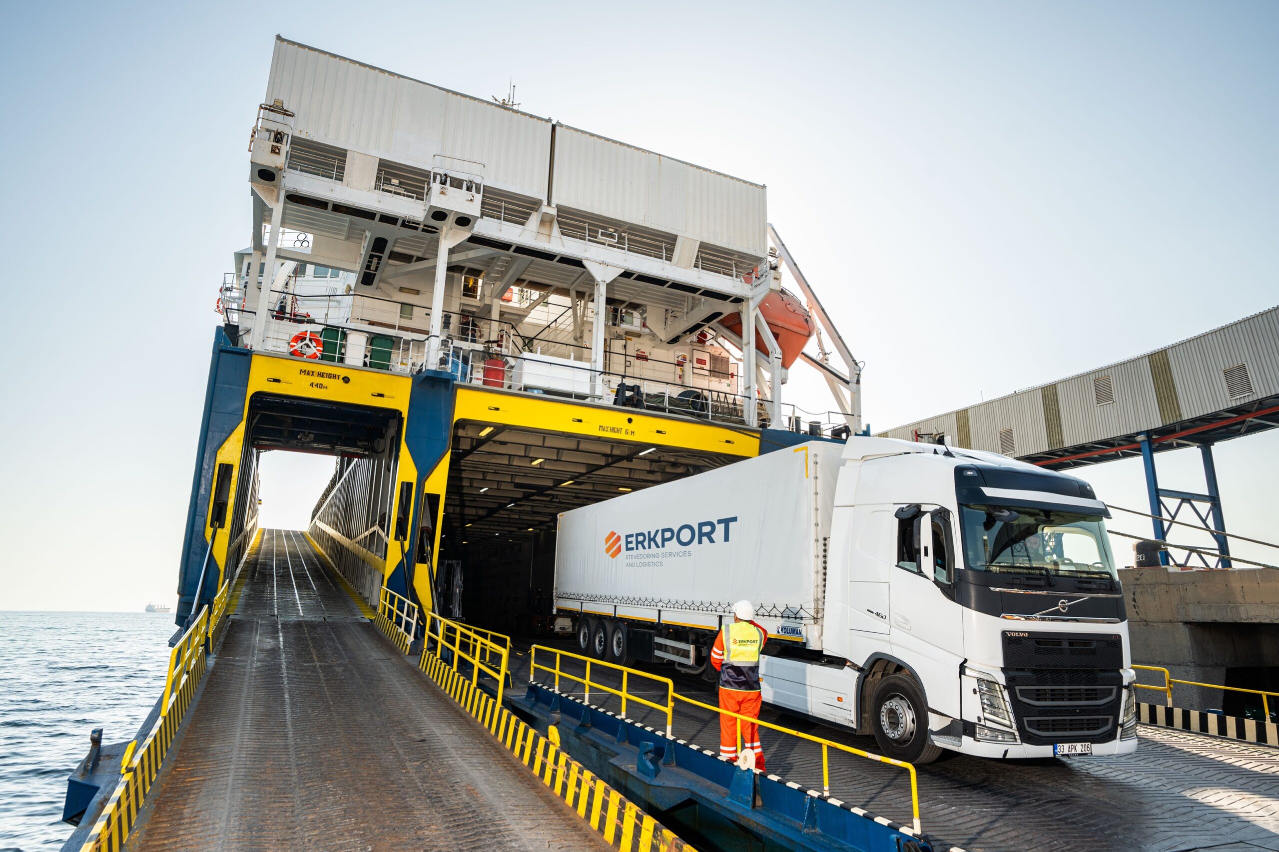 ERKPORT, YALOVA LİMANI’NDA 8000 ARAÇLIK OTOMOTİV TERMİNALİ VE PDI MERKEZİ KURDU