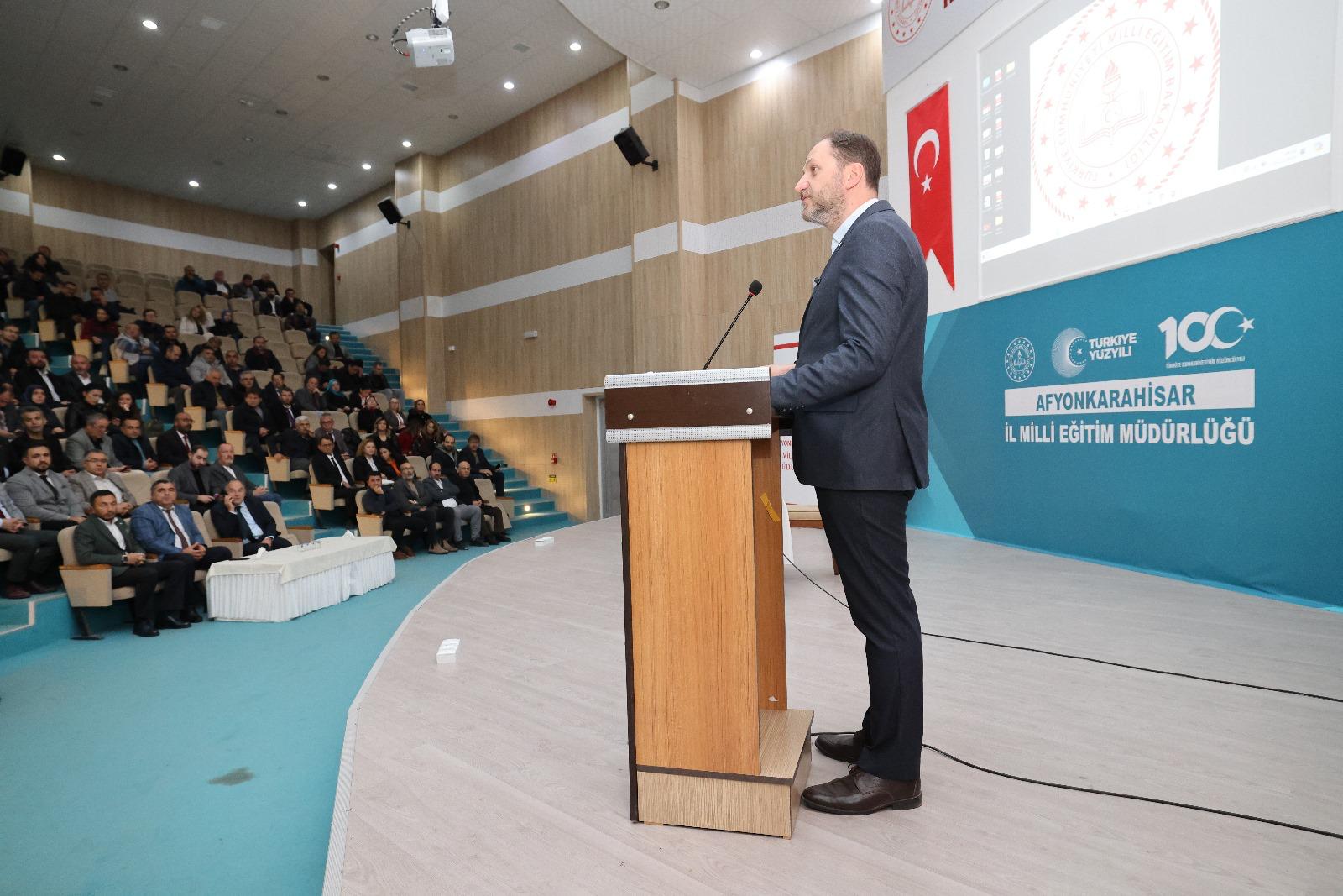 YEŞİLAY GENEL BAŞKANI DOÇ. DR. MEHMET DİNÇ “BAĞIMLILIKLARLA MÜCADELEDE YENİ BİR DÖNEM BAŞLATIYORUZ”