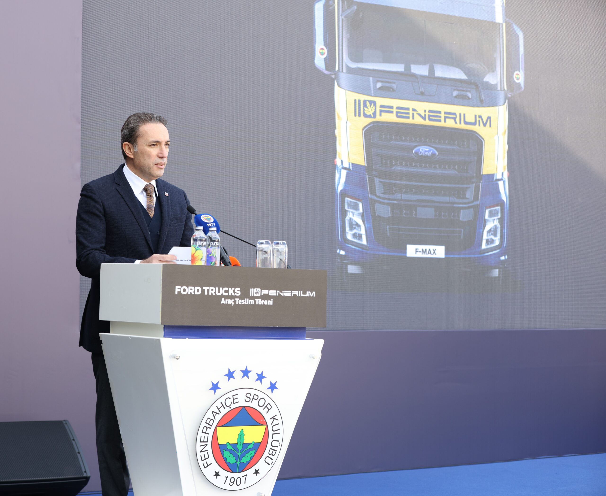 Fenerium ürünleri Ford Trucks Özel Tasarım F-MAX araçları ile   Türkiye yollarına çıkıyor…