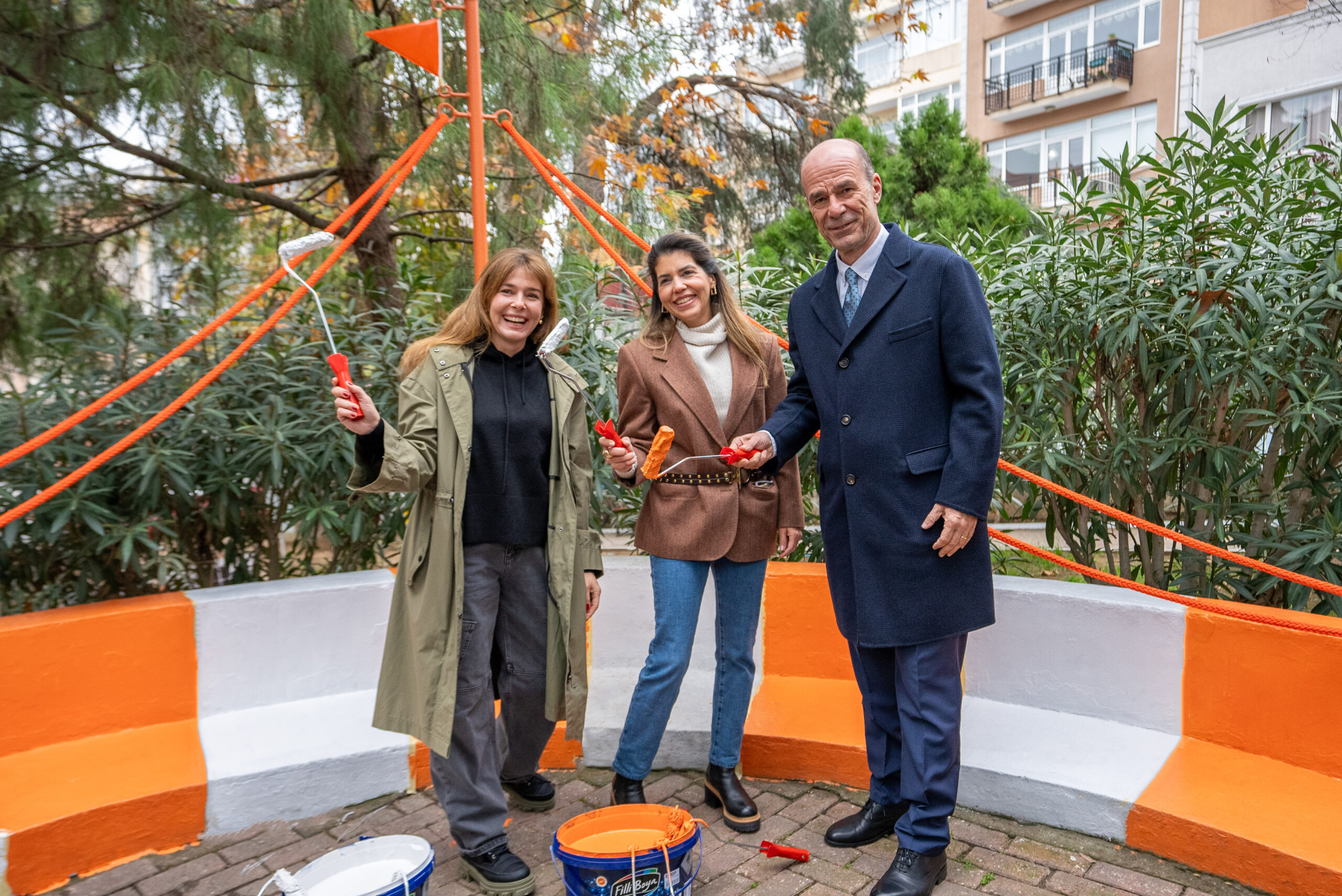 Filli Boya’dan Şehirlerde “Hayata 1 Renk Neşe” Hareketi