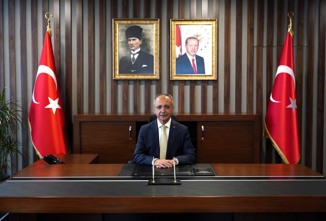 Ümraniye Kaymakamı Yüksel Çelik’ten Ramazan Bayramı Mesajı: "Birlik ve Beraberliğimiz Pekişiyor"