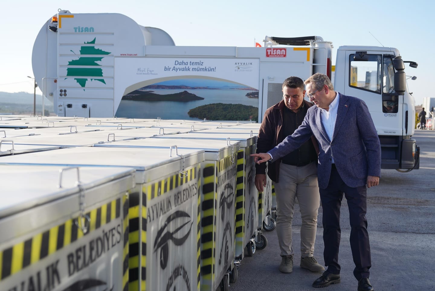 Ayvalık’ta Temizlik Seferberliği Başladı: 500 Yeni Çöp Konteyneri Yerleştirildi