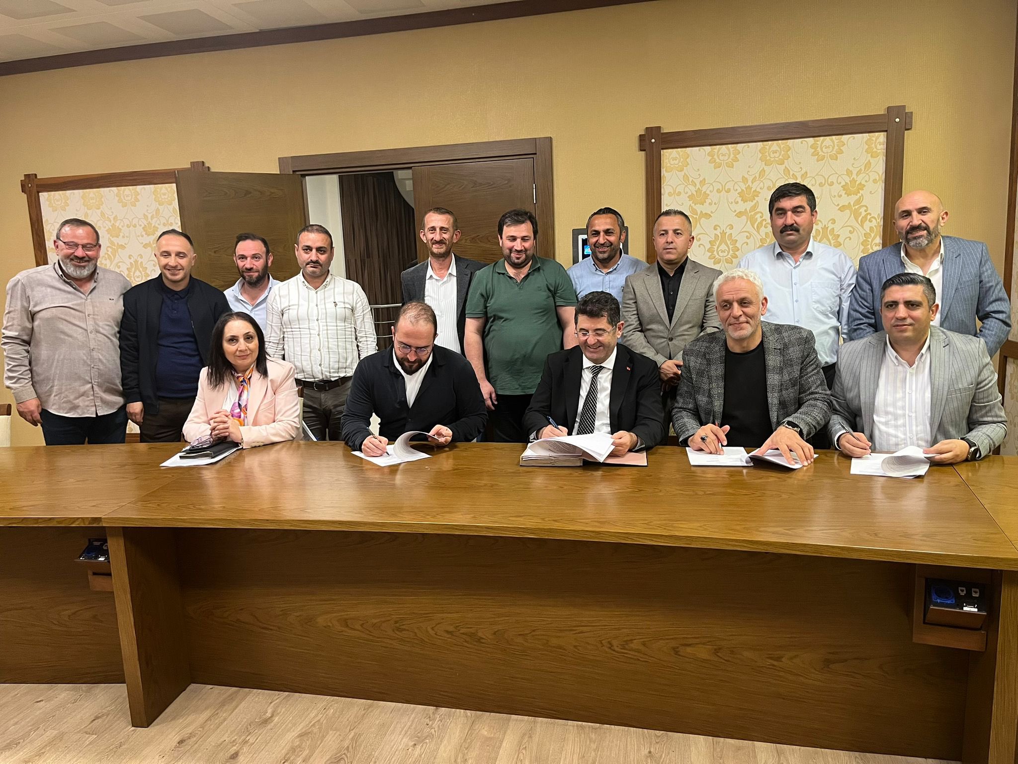 Çekmeköy Belediye Başkanı Orhan Çerkez’den Emekçilere Büyük Müjde: En Düşük Maaş 42.500 TL Oldu!