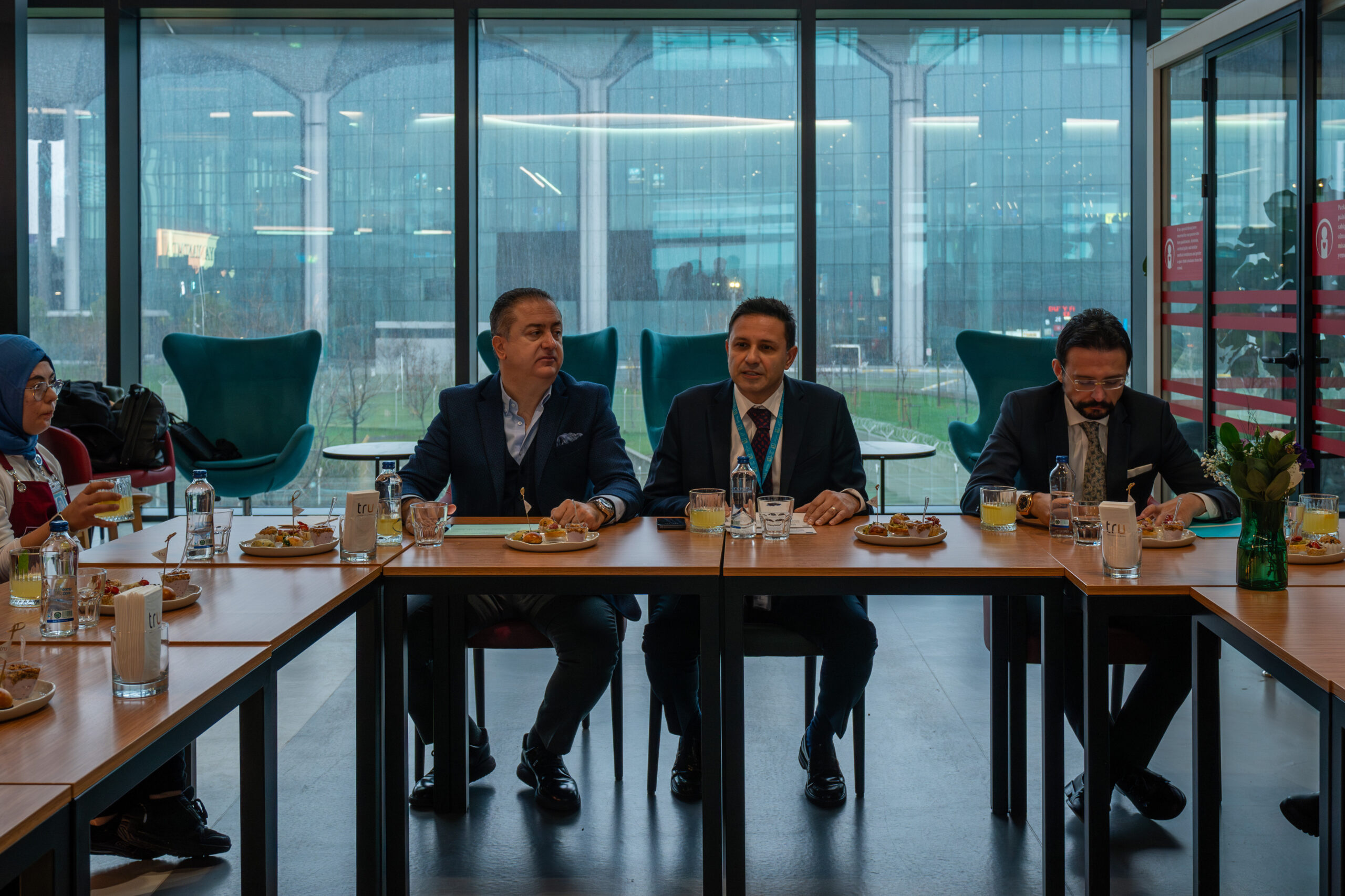 İGA İstanbul Havalimanı ve TUM, Dünya Engelliler Günü’nde   ‘Cafe Yanımda’ Çalışanları ile Bir Araya Geldi…