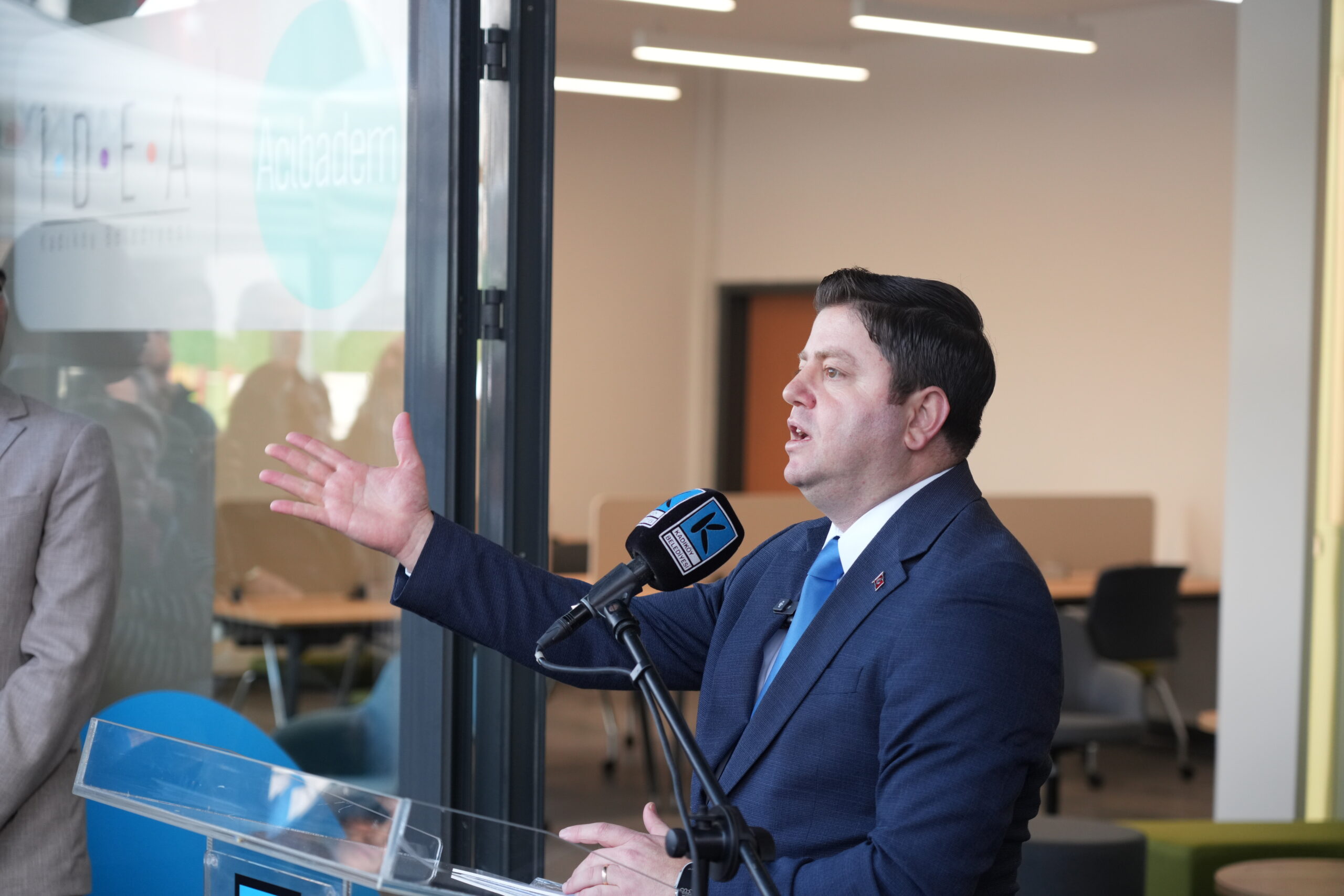 KADIKÖY’ÜN YENİ İDEA’SI AÇILDI 