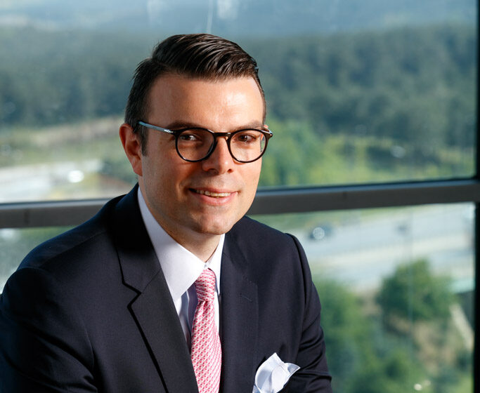 Abdi İbrahim’in ana sponsoru olduğu rekortmen milli yüzücü Emre Sakcı, Dünya Yüzme Şampiyonası’nda dünya ikincisi oldu