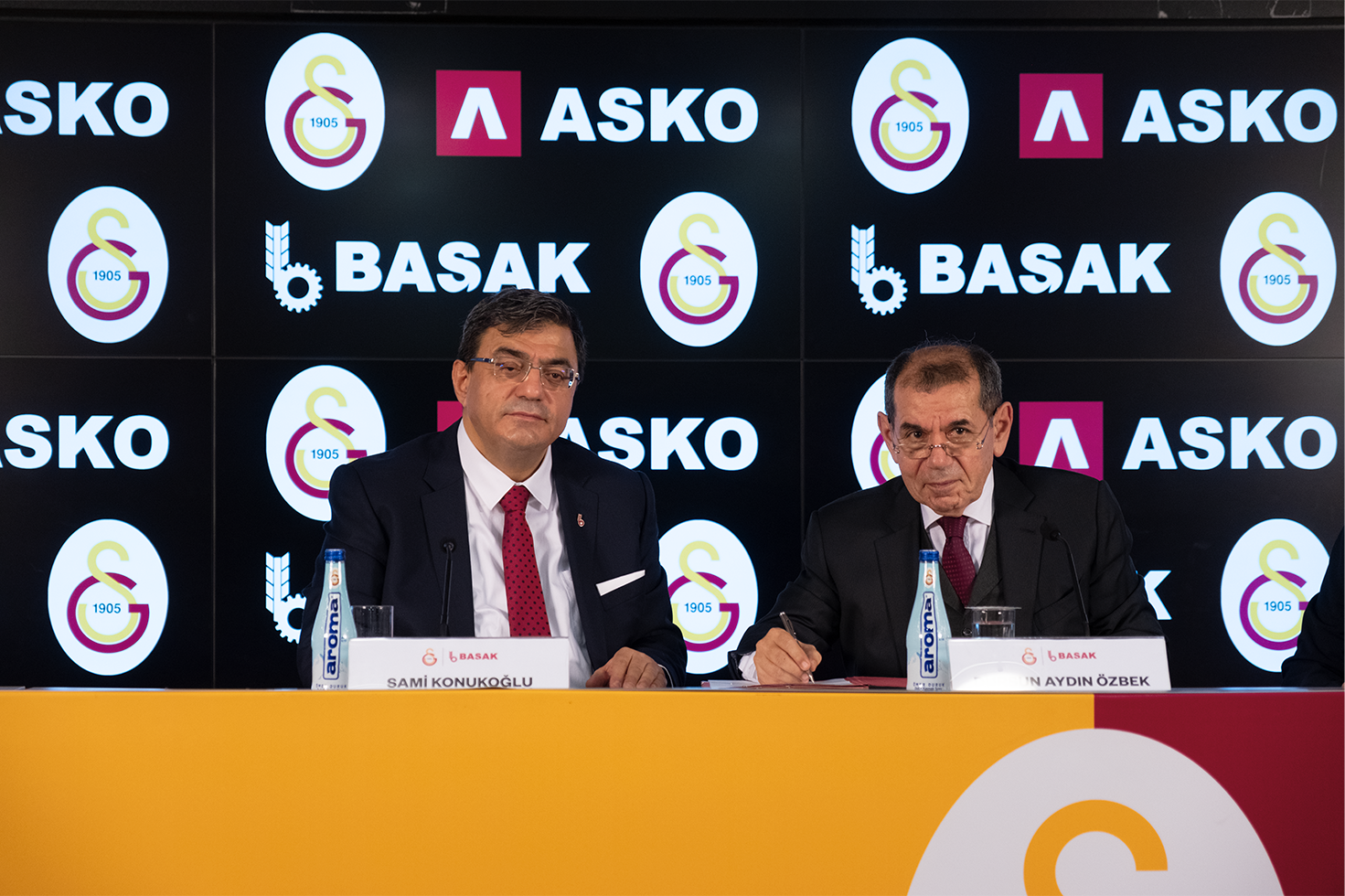 ASIRLIK İKİ DEV BULUŞTU