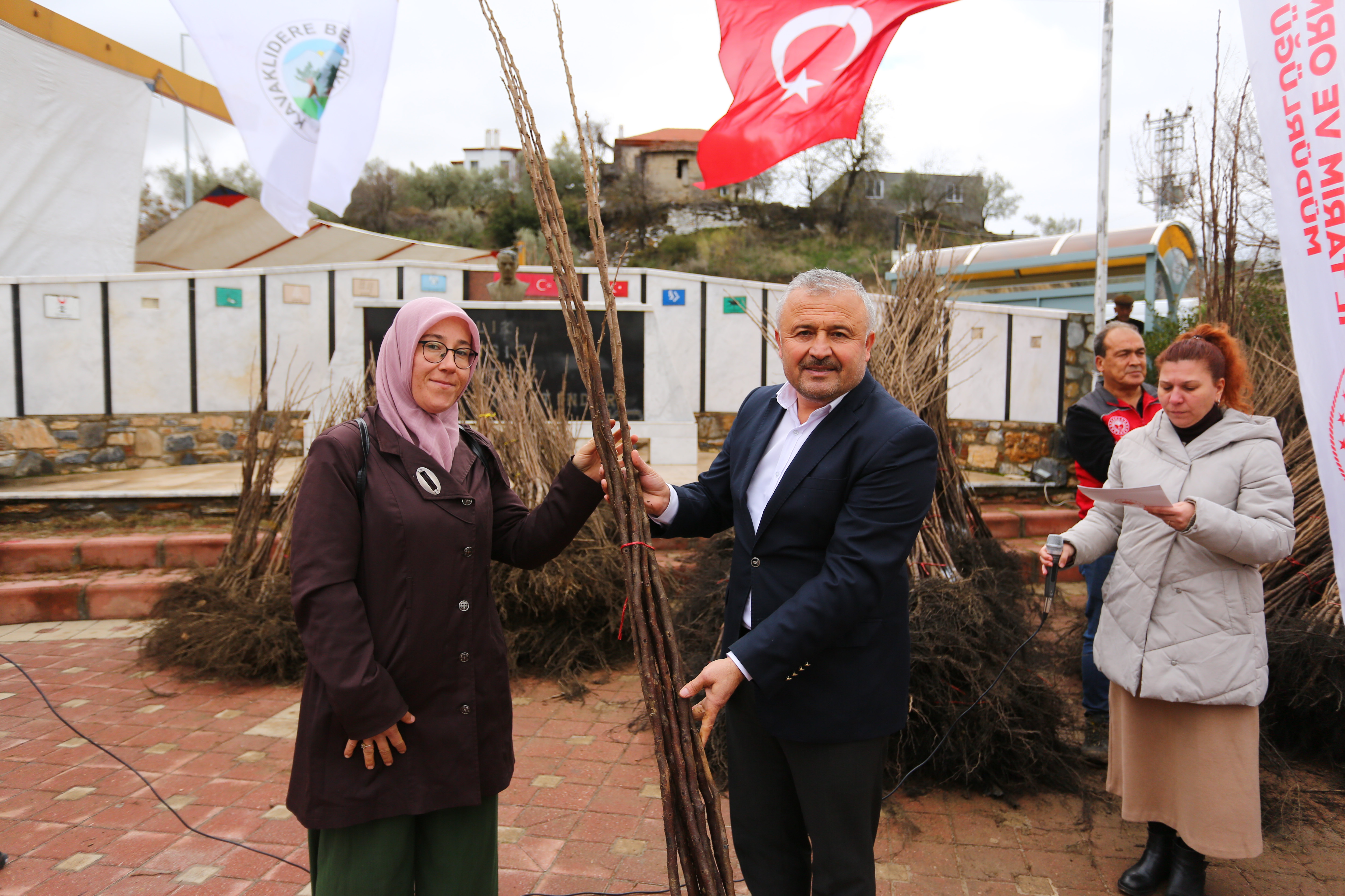 Muğla'da Cennet Elması Üretimi Artırılacak