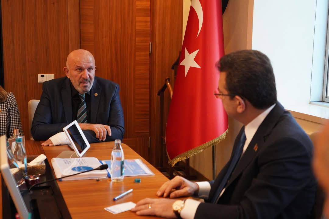 Türkiye Muhtarlar Konfederasyonu Başkanı Kadir Delibalta, Ekrem İmamoğlu’nu Ziyaret Etti
