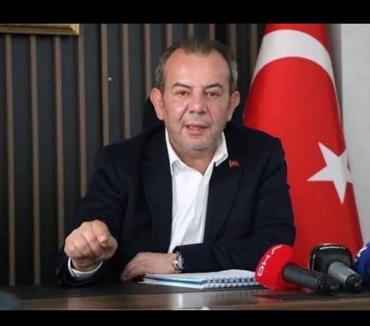 Tanju Özcan CHP’den İstifa Ettiğini Duyurdu: “Siyasi Cunta İşgali Bitene Kadar”