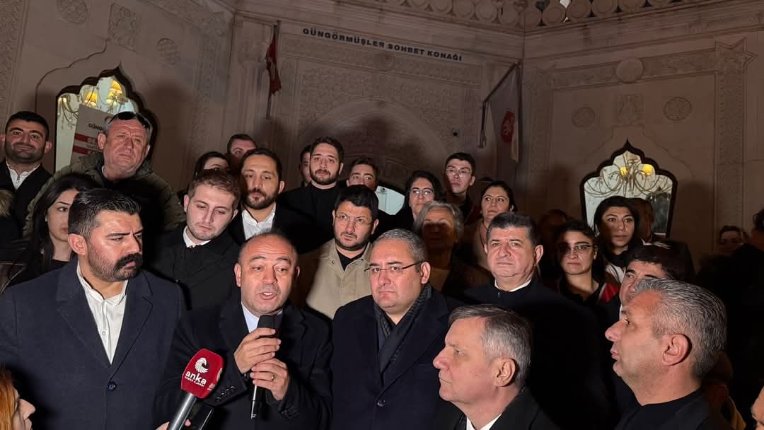 CHP’li Özgür Karabat: Türkiye Üretimden Uzaklaşıyor, AKP Halkı Rekor Söylemiyle Yanıltıyor