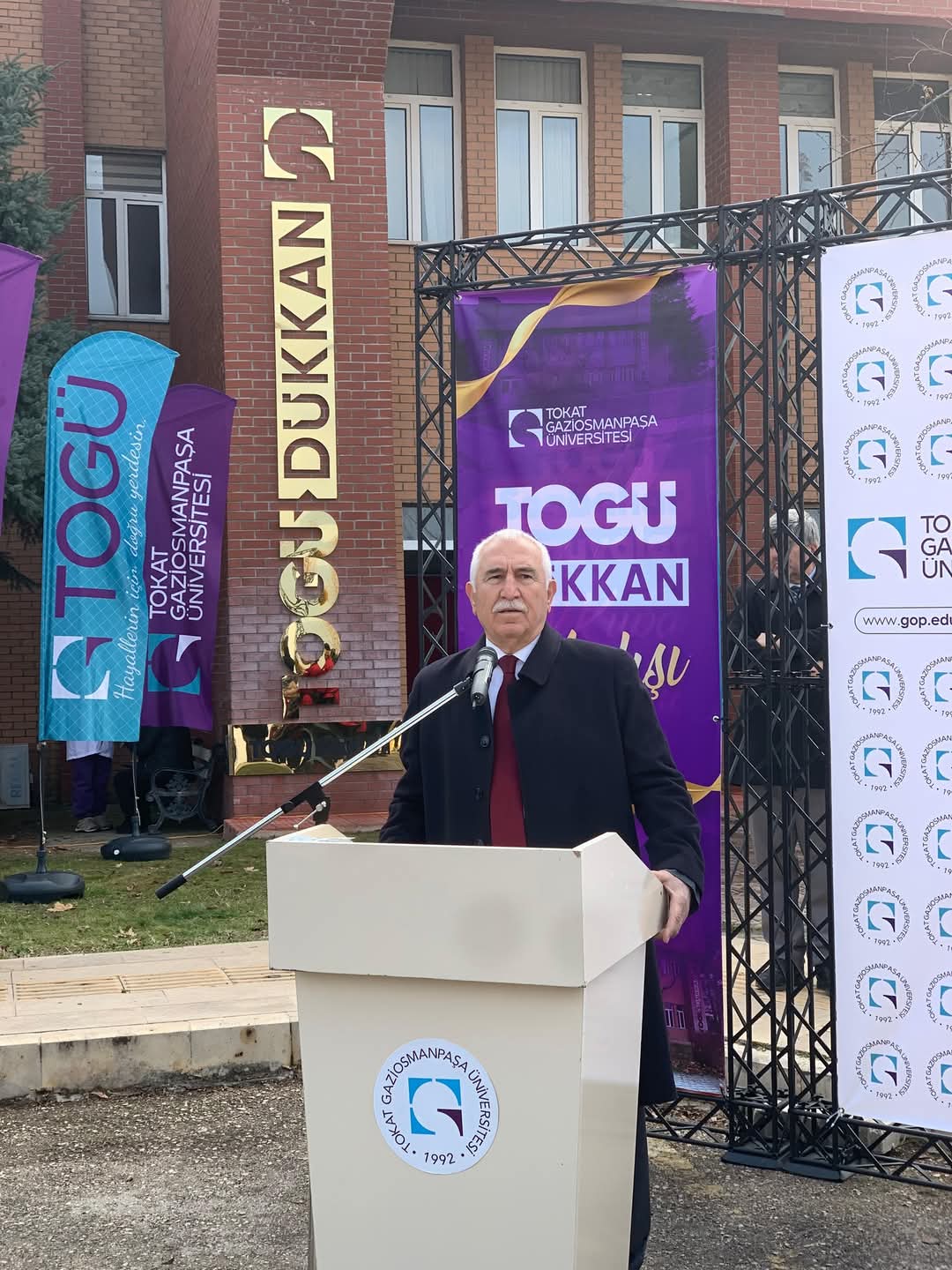 TOGÜ DÜKKAN HİZMETE AÇILDI: TOKAT GAZİOSMANPAŞA ÜNİVERSİTESİ’NDE YENİ BİR MARKA