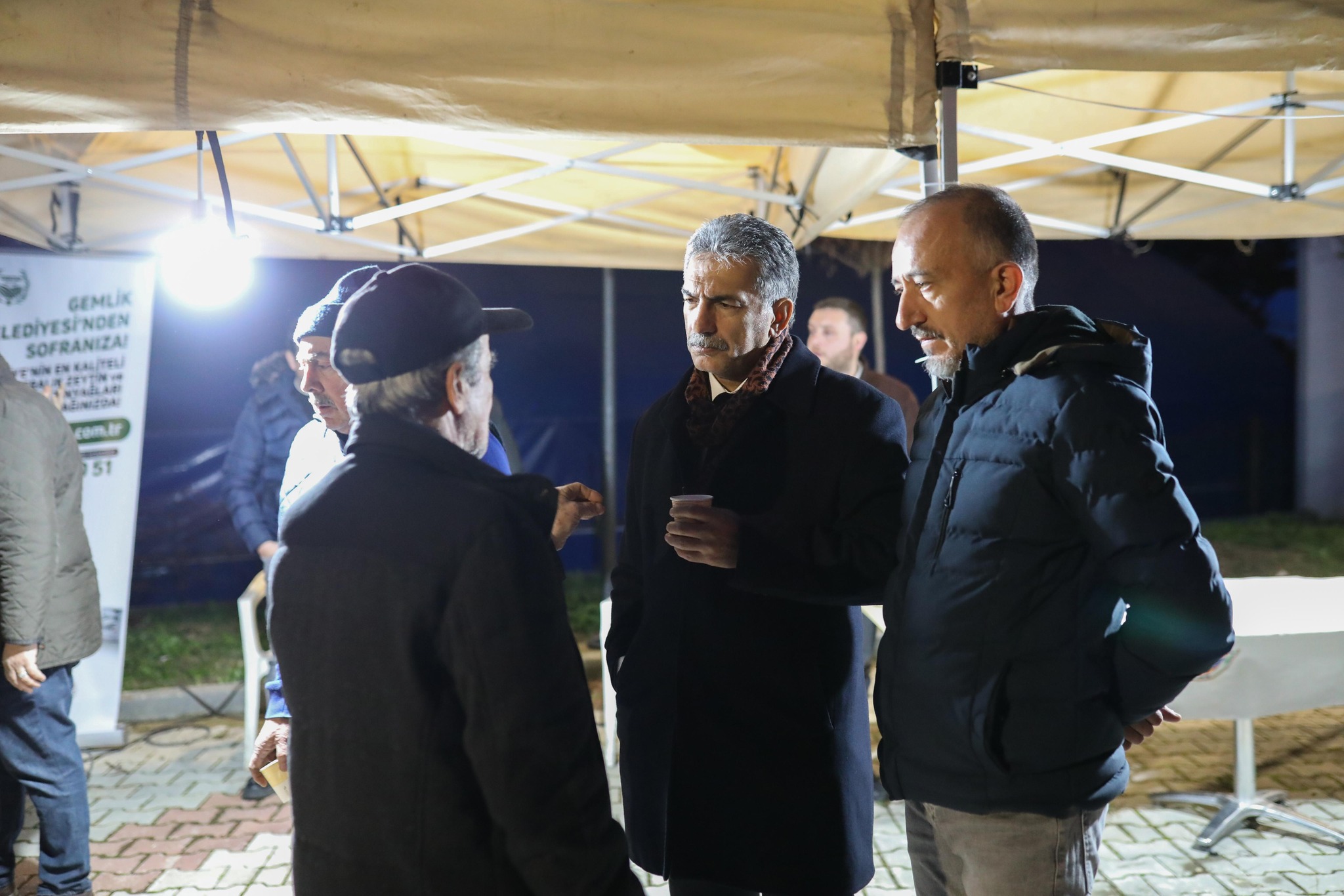 Gemlik Belediyesi’nden Zeytin Üreticilerine 3 Milyon Liralık Destek: Alımlar Başladı