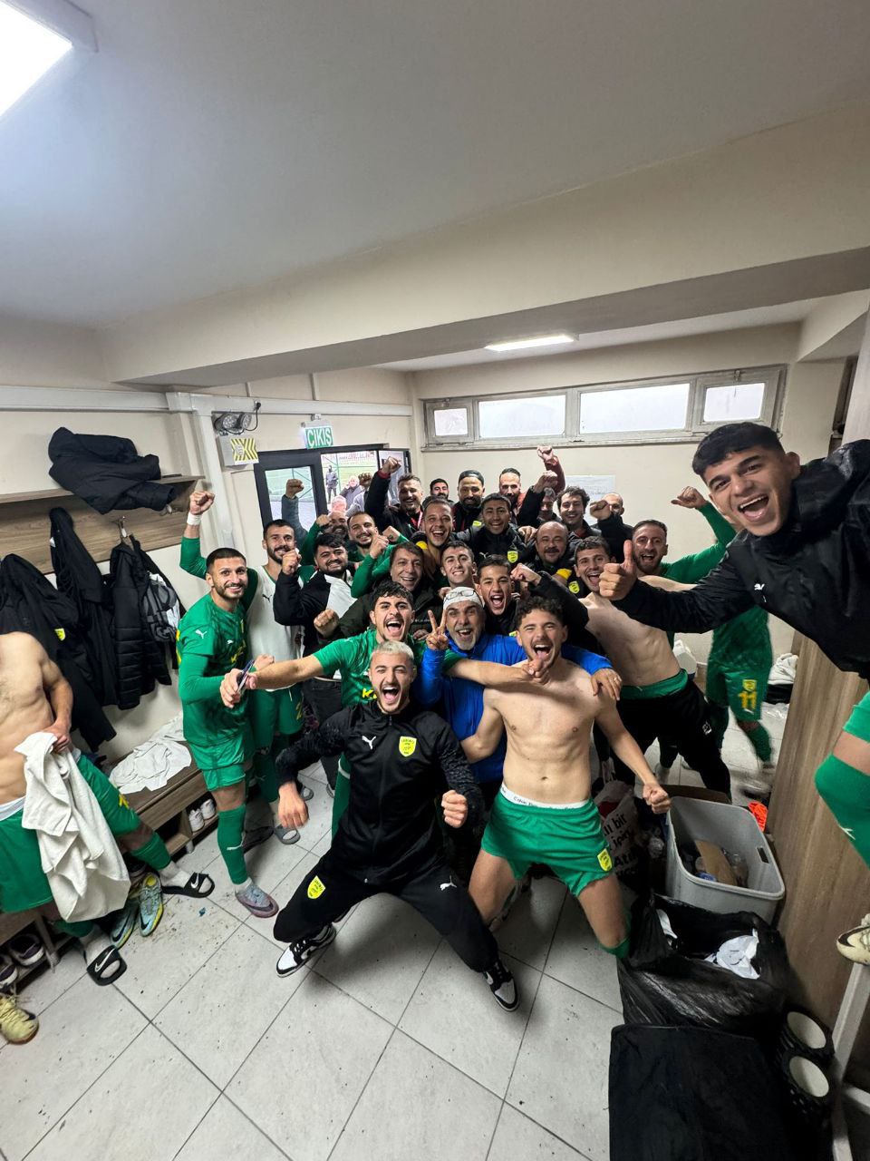 Edremitspor Durdurulamıyor: Eti Madenspor’u Devirdi