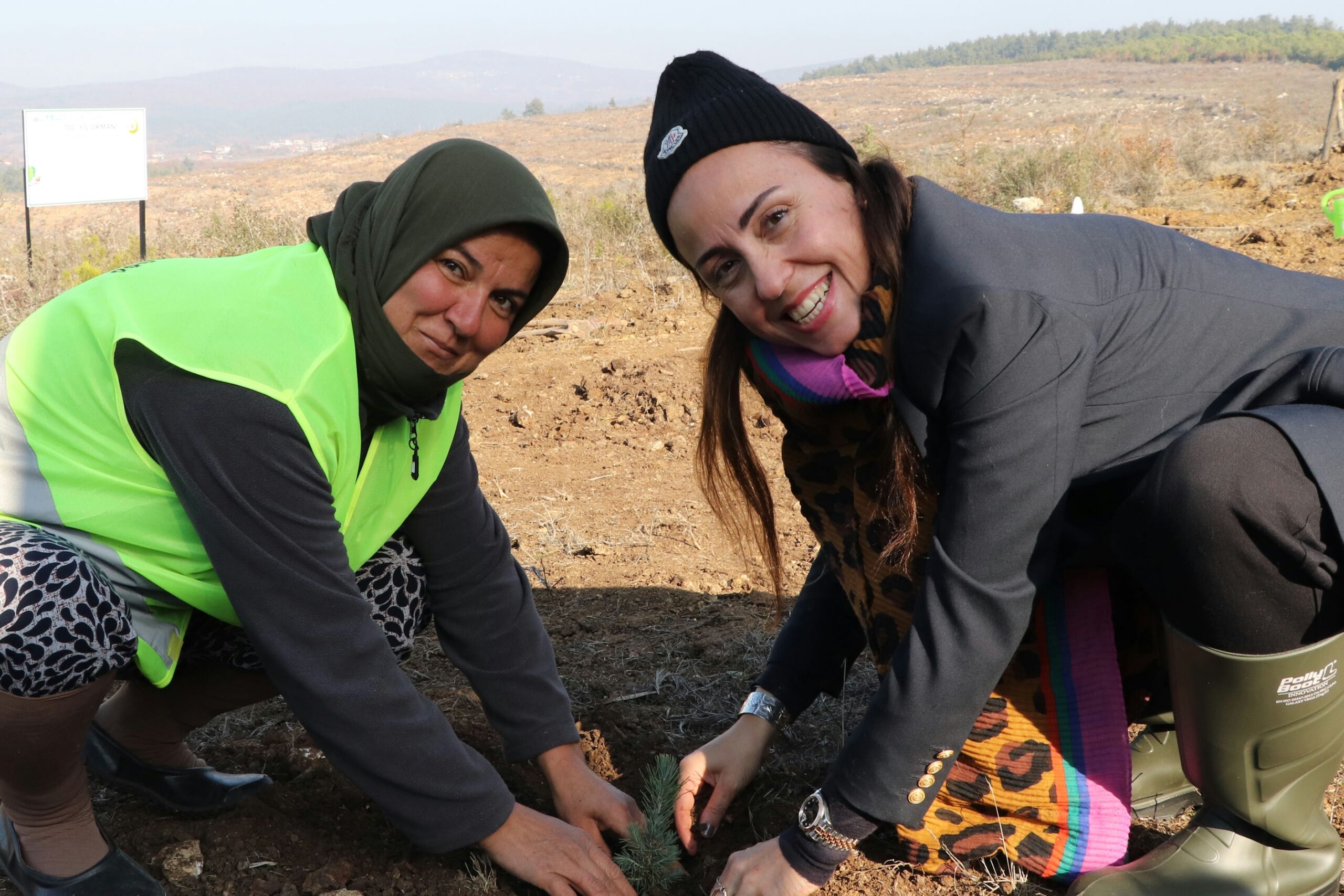 Balıkesir’de, Cumhuriyetimizin 100. yılına armağan edilen “100. Yıl Ormanı Dikim Şenliği” gerçekleştirildi