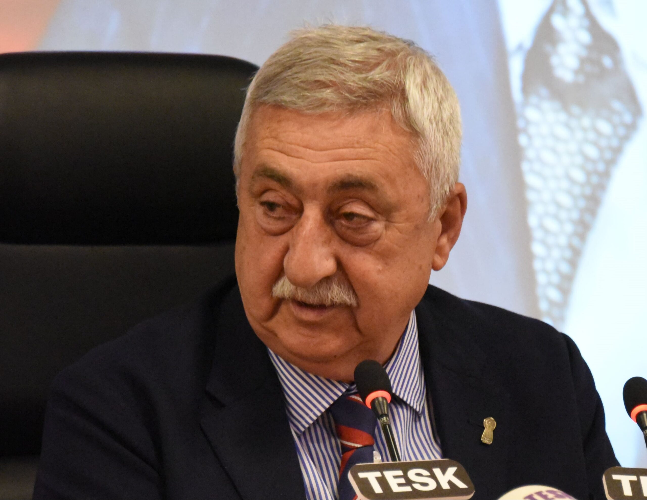 PALANDÖKEN, “2024 ESNAFIN BEKLENTİSİ DOĞRULTUSUNDA GEÇMEDİ”