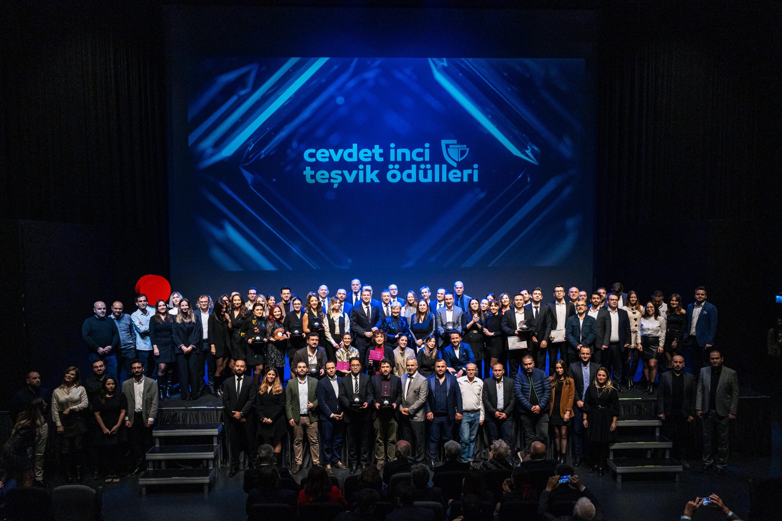 İnci Holding 20. Cevdet İnci Onur Gecesi'ni Gerçekleştirdi