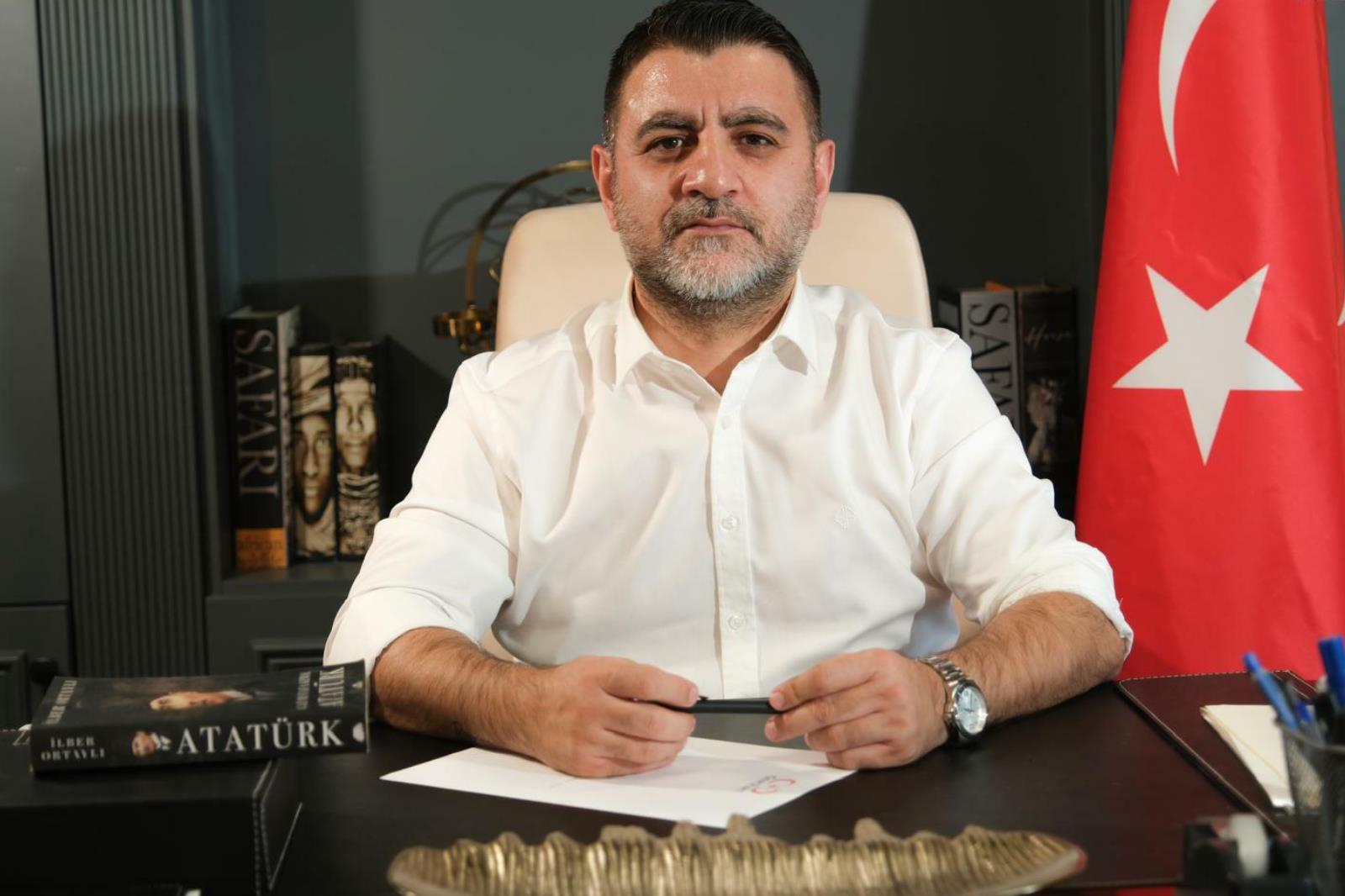 GENÇ PARTİ LİDERİ ŞAHİNDUR'DAN GÖZALTI VE TUTUKLAMALARA TEPKİ: SARI ÖKÜZ HİKAYESİNE DOĞRU GİDİYORUZ!