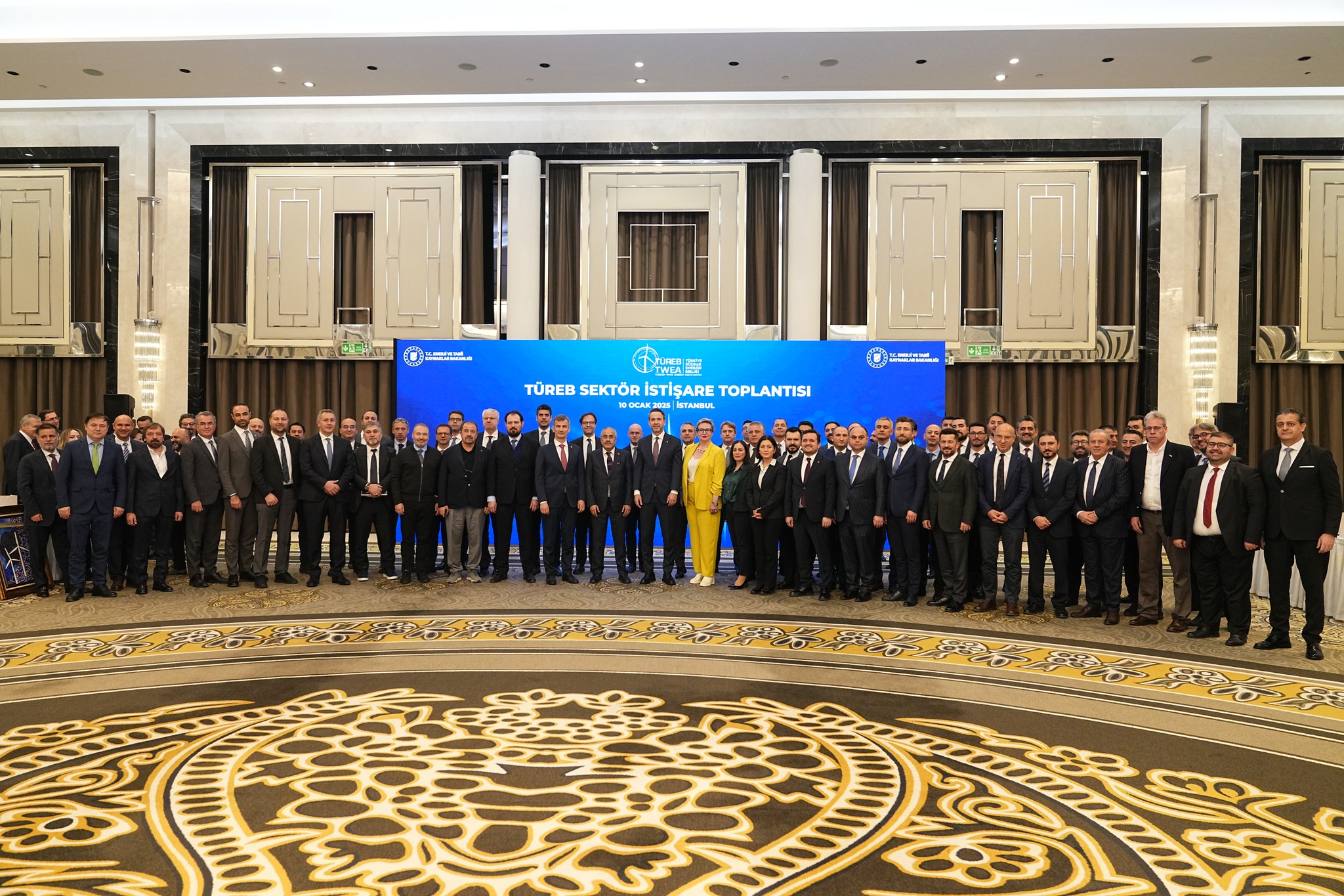 TÜREB Rüzgar Sektörü İstişare Toplantısı, Enerji ve Tabii Kaynaklar Bakanı Alparslan Bayraktar’ın Katılımıyla Gerçekleşti