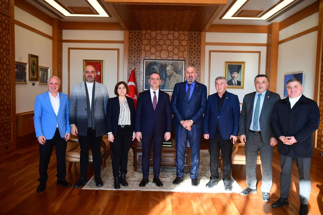 Türkiye Muhtarlar Konfederasyonu’ndan Sancaktepe Belediye Başkanı Alper Yeğin’e Ziyaret