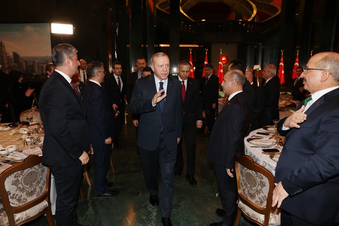 Cumhurbaşkanı Erdoğan’dan Valilere Önemli Mesajlar: "Makam Odalarına Sıkışıp Kalmayın"