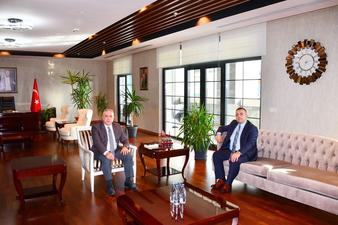 Çatalca Cumhuriyet Başsavcısı Yunus Tunç, Çekmeköy Kaymakamı Resul Çelik’i Ziyaret Etti
