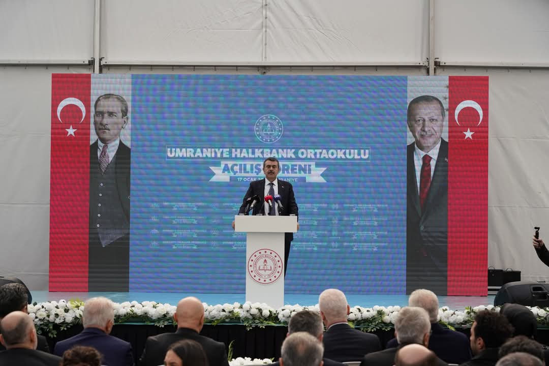 Millî Eğitim Bakanı Yusuf Tekin Ümraniye’de Okul Açılışına Katıldı