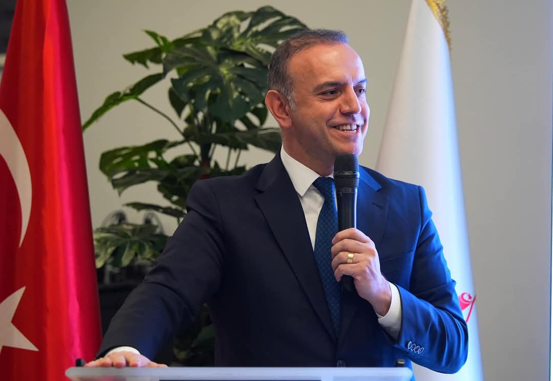 Sancaktepe Belediye Başkanı Alper Yeğin, Emekli Personelleriyle Bir Araya Geldi