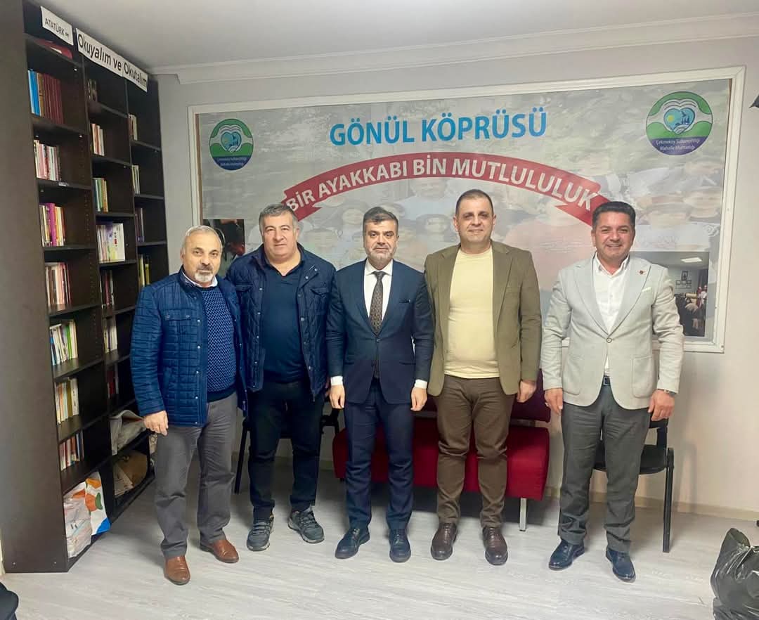 Sultançiftliği Mahallesi’nde ‘Karneni Getir Hediyeni Al’ Kampanyası Büyük İlgi Görüldü