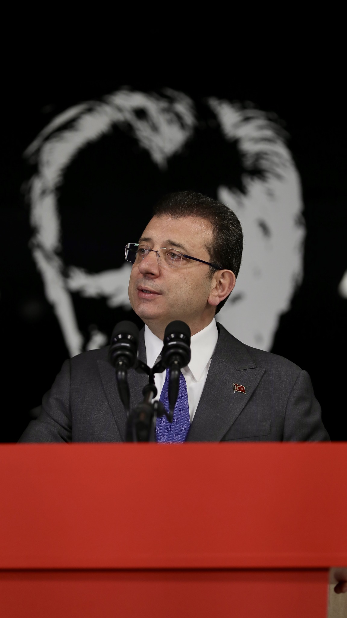 İBB Başkanı Ekrem İmamoğlu'ndan Sert Açıklama: "Siyaset Yargı Aracılığıyla Yapılmaz"