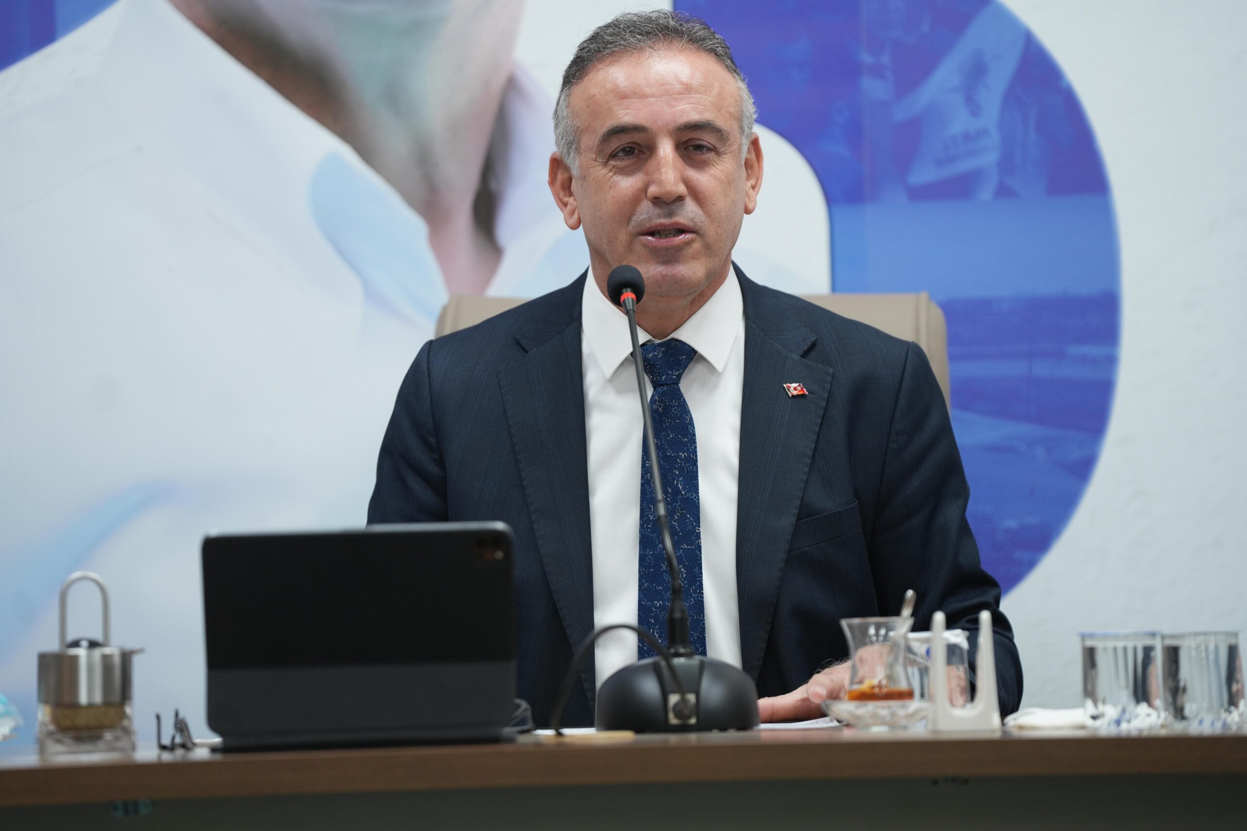 "Mecliste ‘Örümcek Kafa' Gerilimi: Başkan Yıldırım'dan Sert Tepki!"