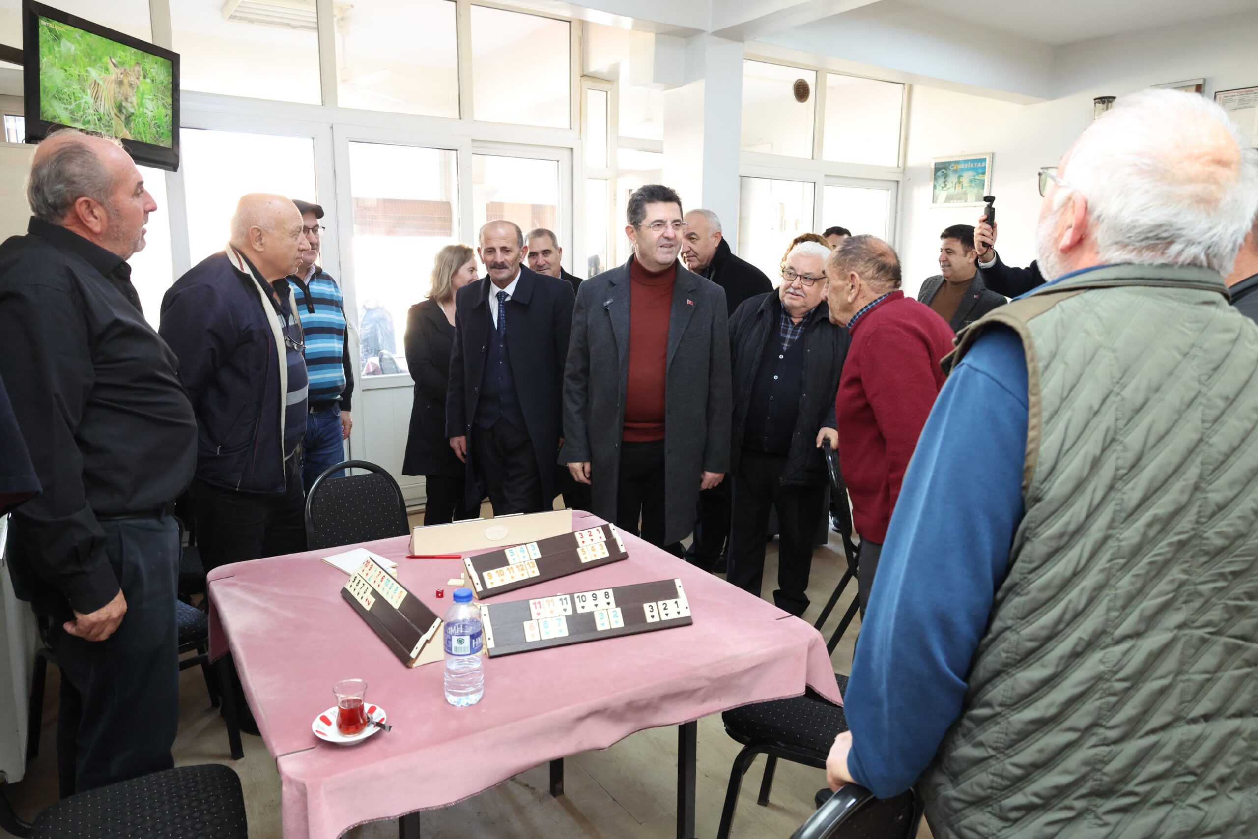 Çekmeköy Belediye Başkanı Orhan Çerkez, Ömerli Mahallesi’nde Vatandaşlarla Buluştu: “Halkımızın Talepleri Bizim Önceliğimiz”