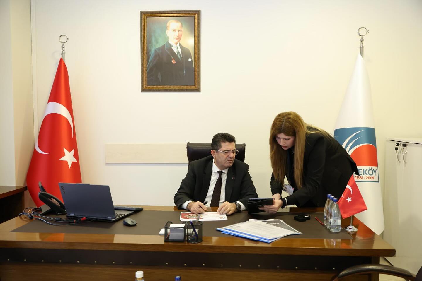 Çekmeköy Belediye Başkanı Orhan Çerkez, Aydınlar Mahallesi’nde Halkla Bir Araya Geldi: Yeni Asfalt Çalışmaları Başlıyor