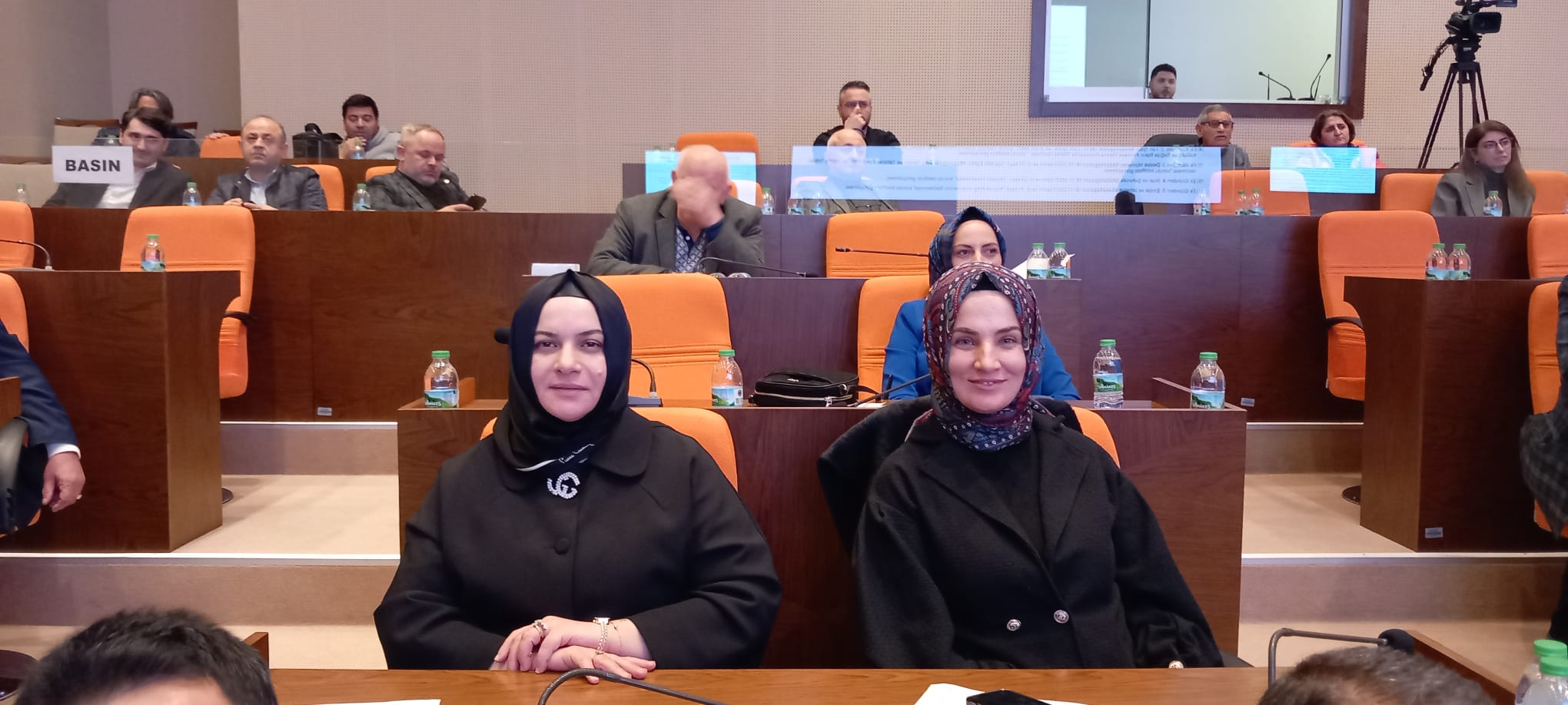 Çekmeköy Belediyesi Meclis Toplantısında Gergin Anlar: AK Parti ve CHP Arasında Kadın Hakları Tartışması