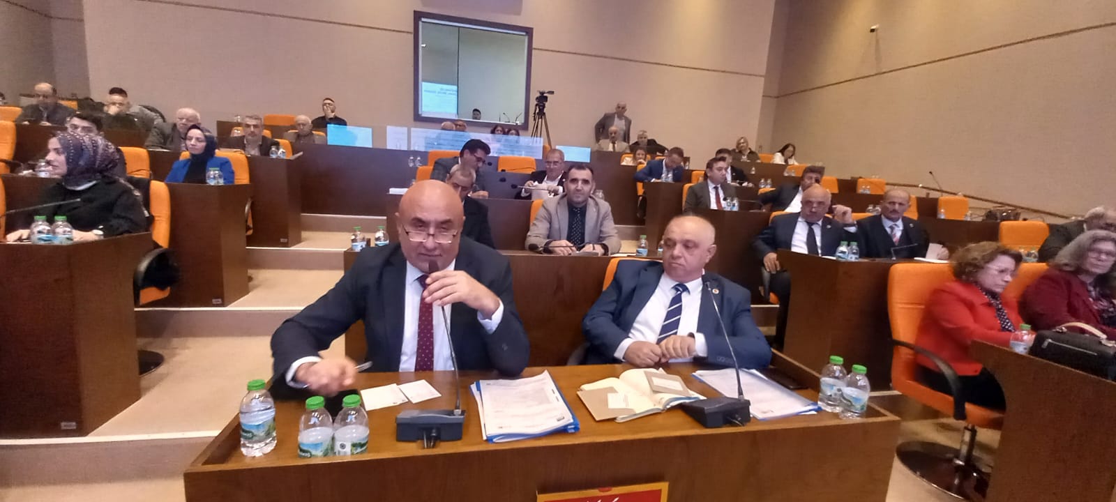 CHP Çekmeköy'de Alagöz'den Sert Çıkış: "Siyaset Merdiven Altında Değil Sokakta Yapılır!"