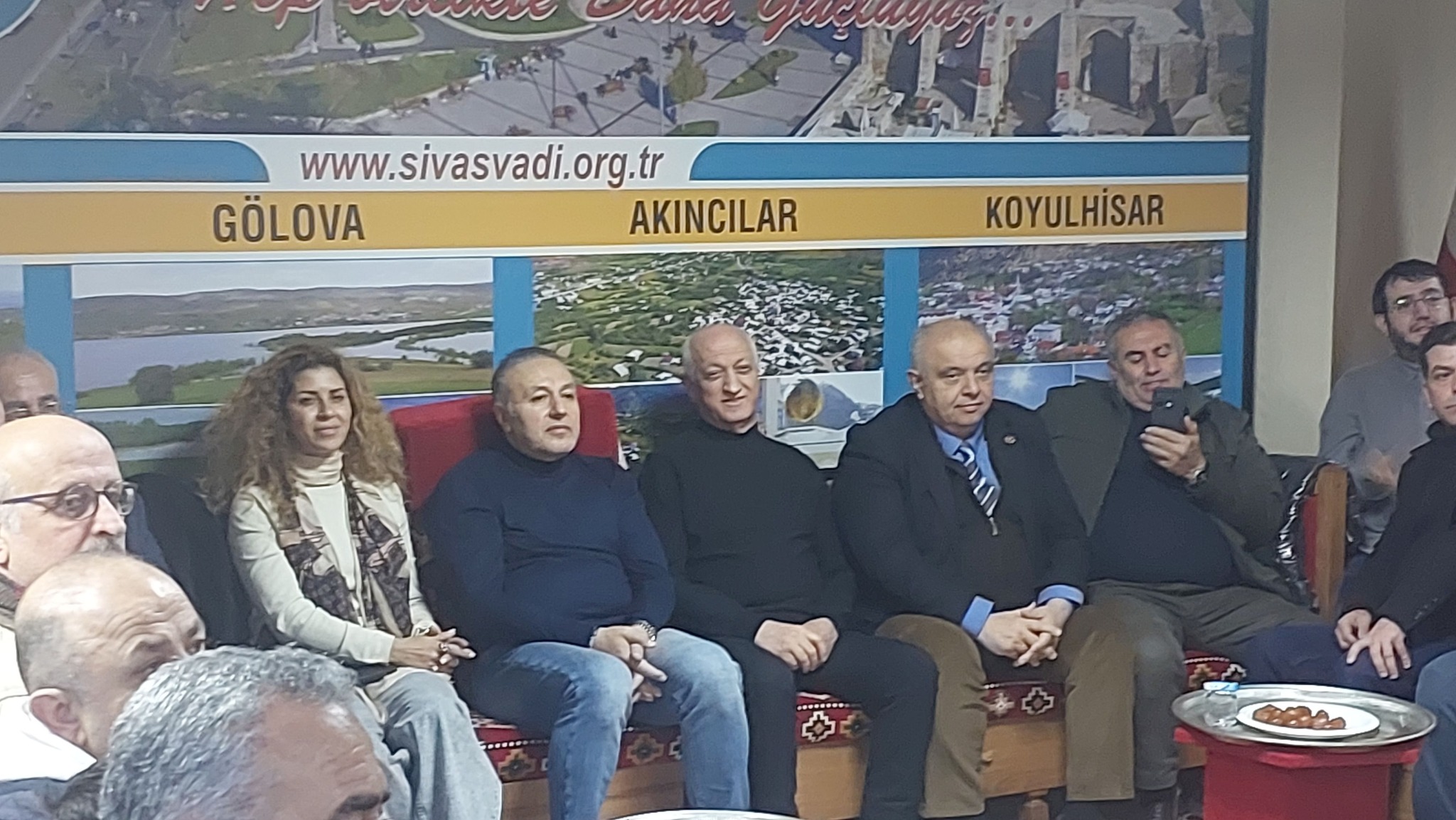 “Gazeteciler Günü’ne Sivas Rüzgarı: Türkülerle Taçlanan Unutulmaz Gece”