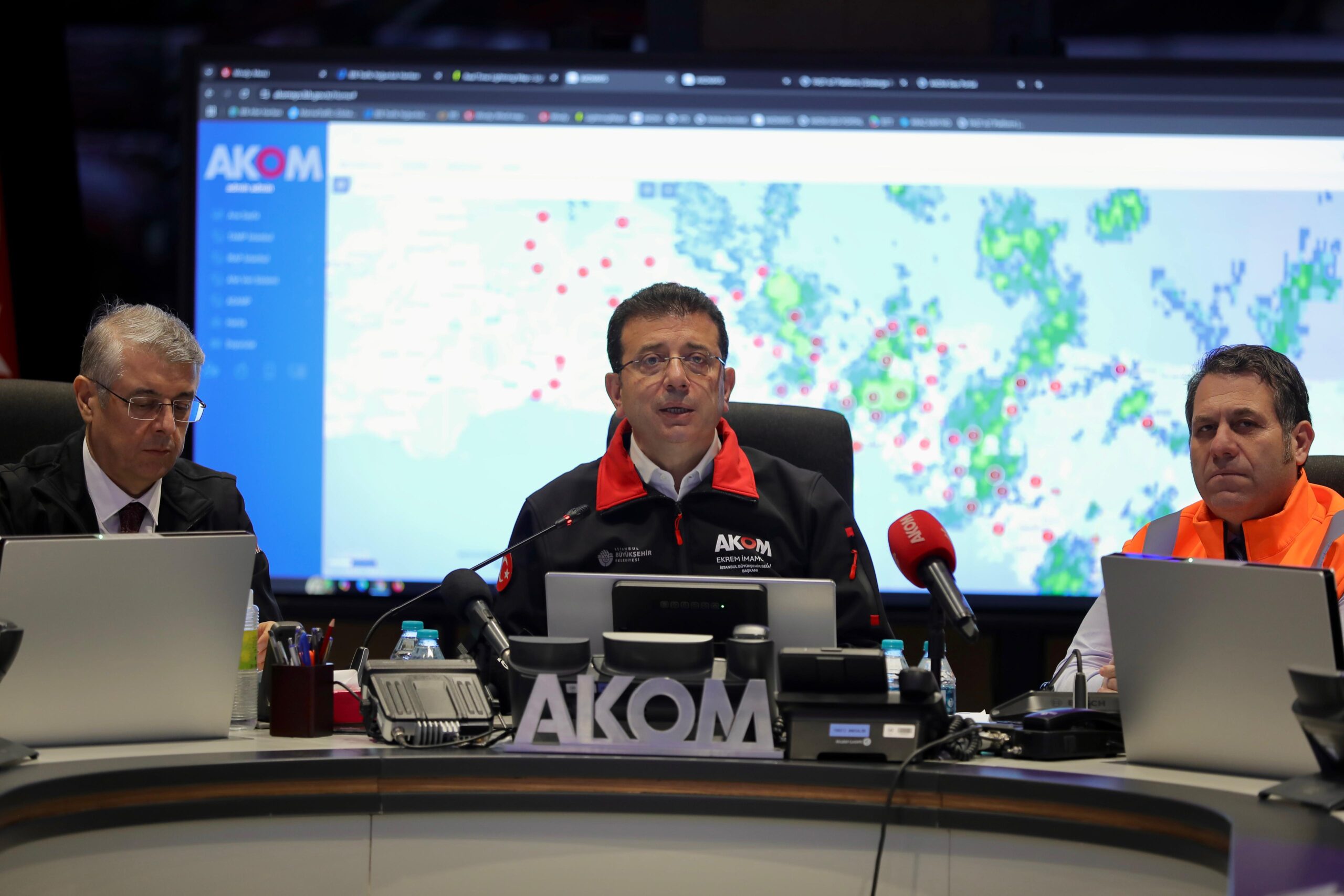 Ekrem İmamoğlu’ndan İstanbullulara Kritik Uyarı: “Zorunlu Olmadıkça Araçla Çıkmayın”