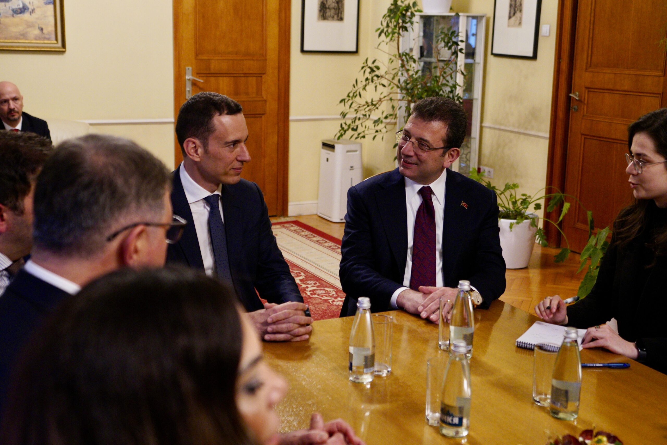 İMAMOĞLU: MEDENİYETİN TEMEL TAŞI OLAN ŞEHİRLER, GÜNÜMÜZDE DE DEĞİŞİMİ YARATANLARDIR