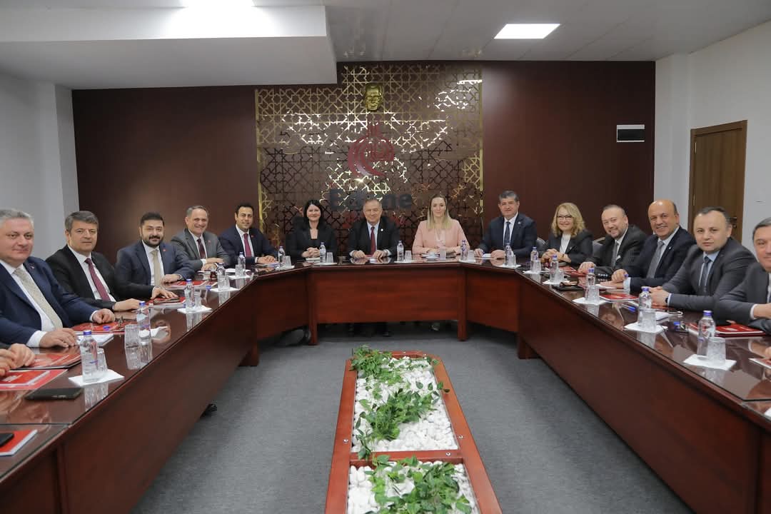 CHP İl Belediye Başkanları’ndan Ekrem İmamoğlu’na Ön Seçim Çağrısı