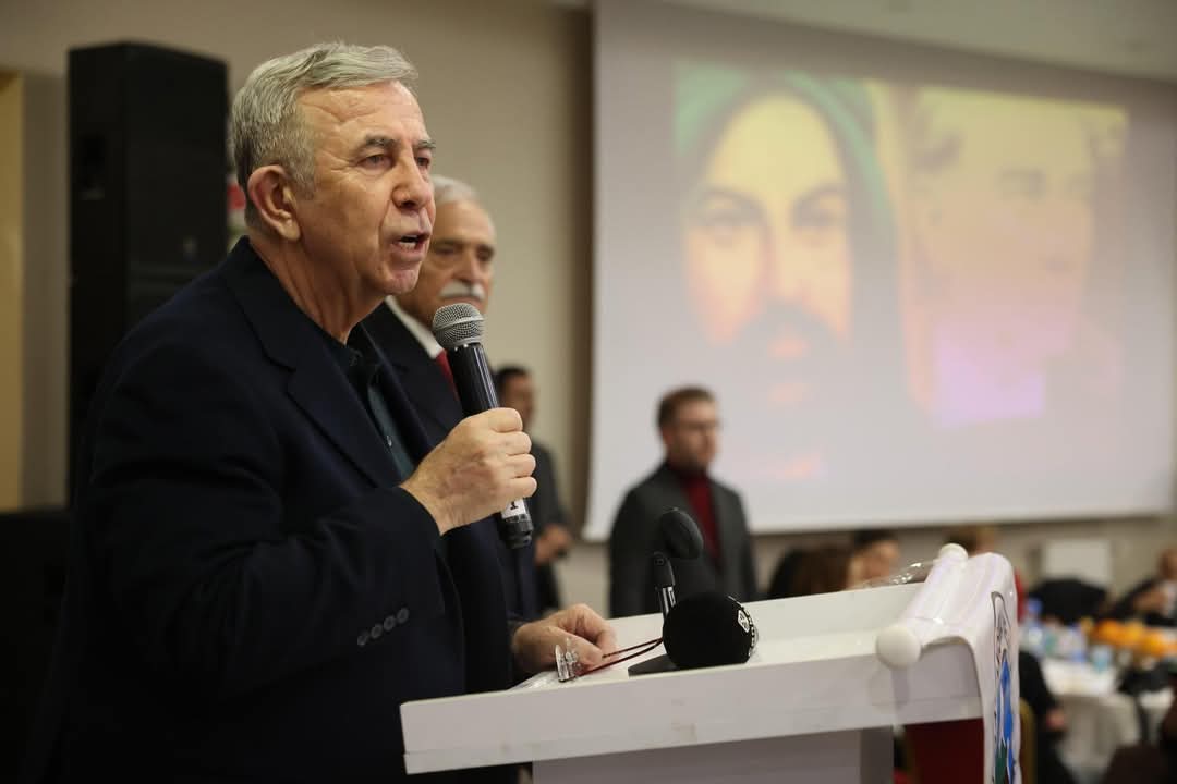 Ankara Büyükşehir Belediye Başkanı Mansur Yavaş, Hızır Orucu Lokması’nda Vatandaşlarla Buluştu