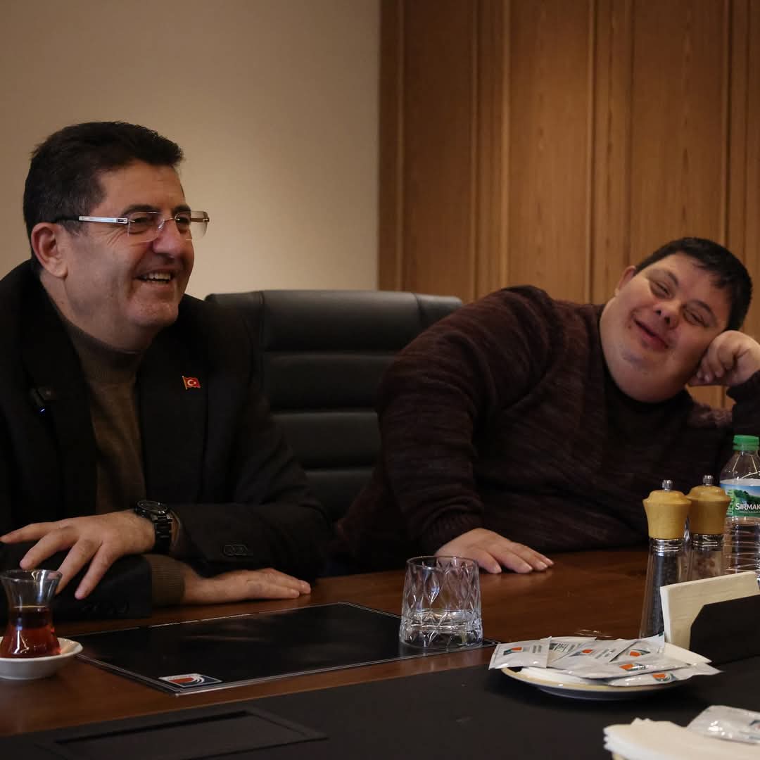 Çekmeköy Belediye Başkanı Orhan Çerkez ile Özel Çocuk Orçun Arasında Duygusal Buluşma