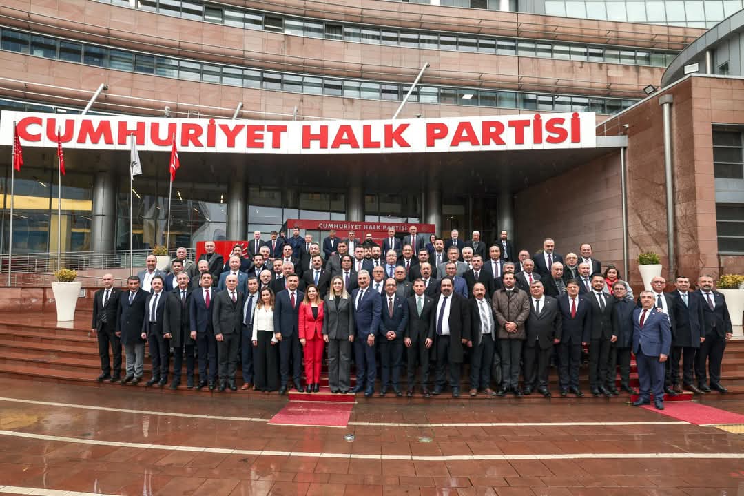 CHP Bursa İl Başkanı Nihat Yeşiltaş'tan Sert Açıklamalar: "İktidar Yapay Gündemlerle Halkın Sorunlarını Örtmeye Çalışıyor"
