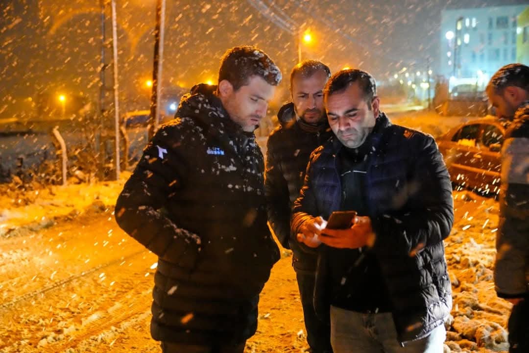 Erbaa’da Yoğun Kar Yağışı: Belediye Ekipleri Yolları Açmak İçin Seferber Oldu